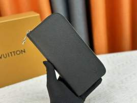 Picture of Louis Vuitton Wallets _SKUfw220466432fw